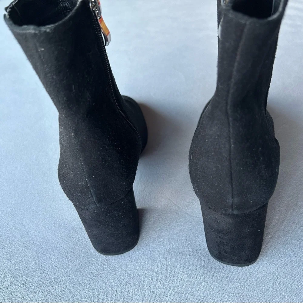 Halogen ~ Booties with Heel and Inside Zipper ~ Black ~ Women’s Size 8 - Picture 4 of 11